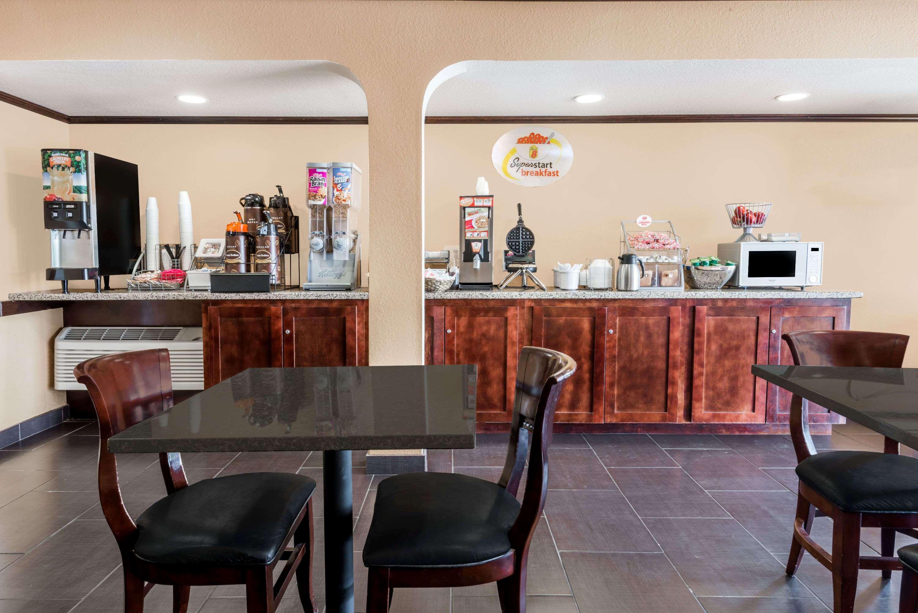 ซูเปอร์ 8 บาย วินด์แฮม มิดเวสต์ ซิตี้ โอคลาโฮมา Motel มิดเวสต์ซิตี้ ภายนอก รูปภาพ